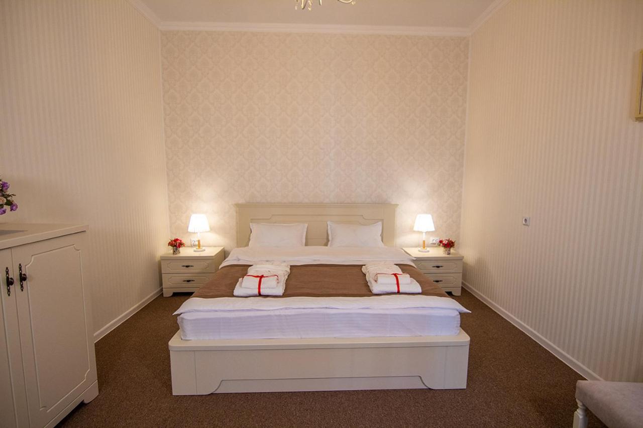 Royal Apartment In Old Tbilisi Eksteriør billede